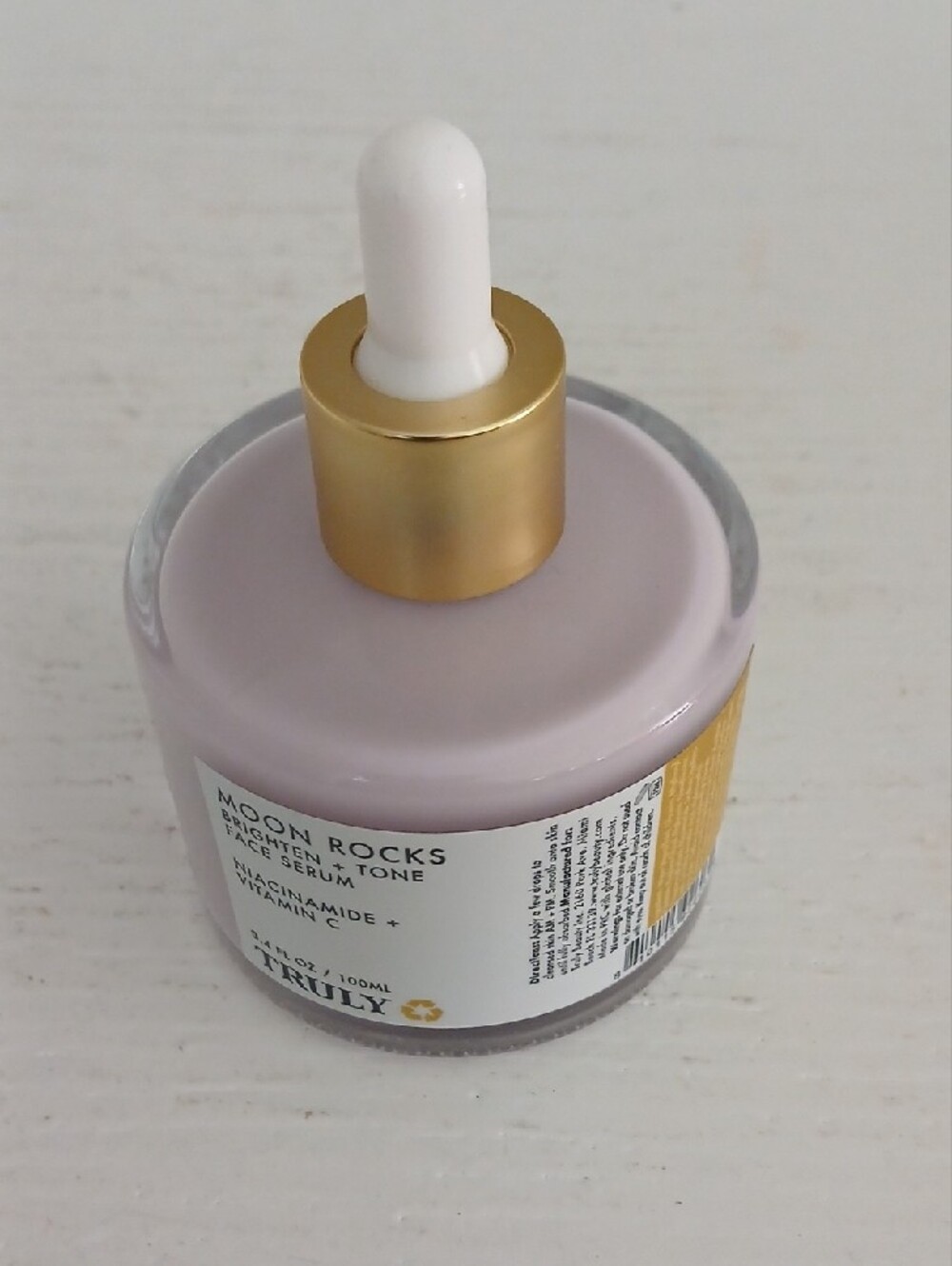 TRULY Moon Rocks Brighten + Tone Face Serum - Picture 2 of 2